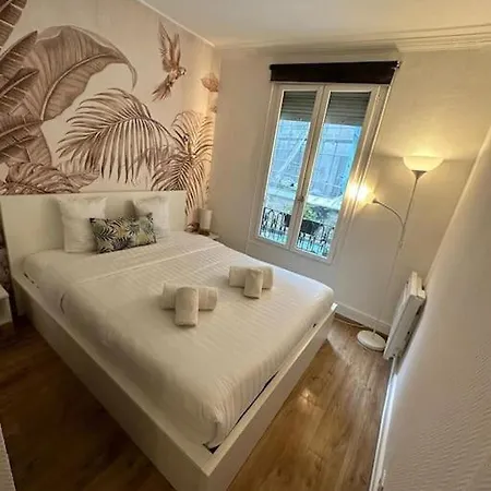 Parisian In A Cosy Flat - Republique Appartement
